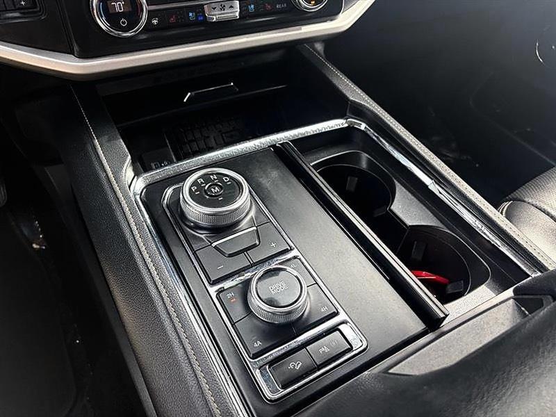 Ford Expedition  2022