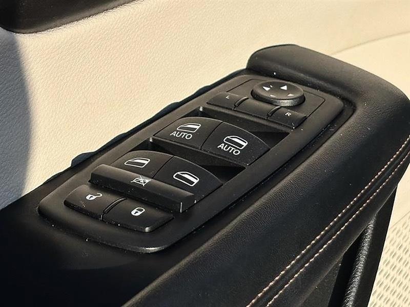 Chrysler Pacifica  2020