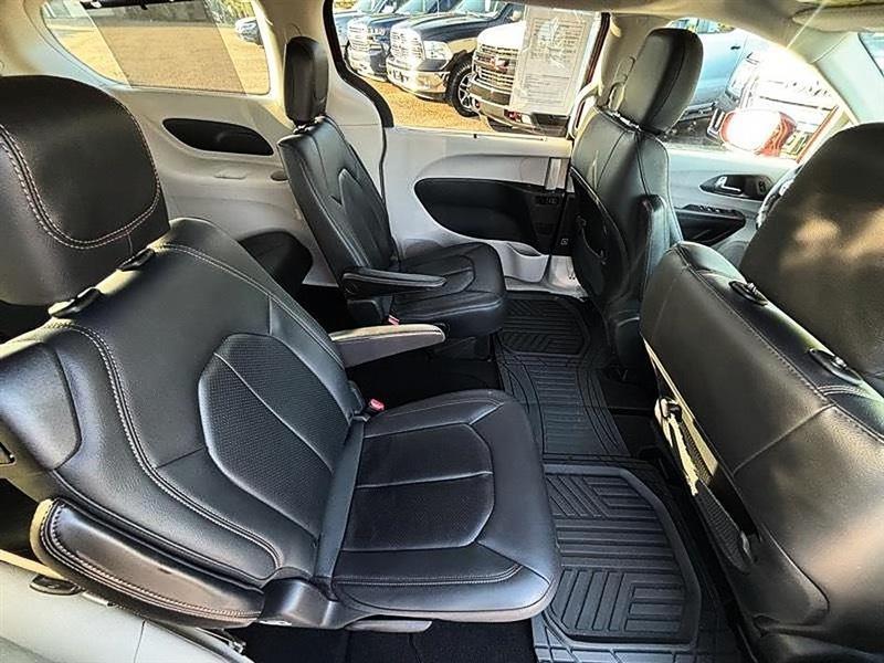 Chrysler Pacifica  2020