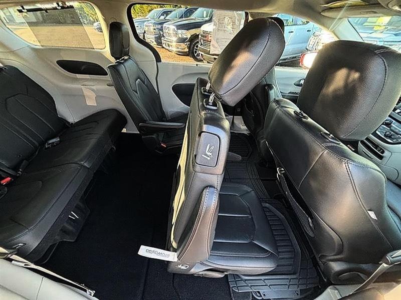 Chrysler Pacifica  2020