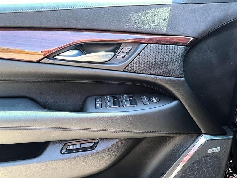 Cadillac Escalade  2015