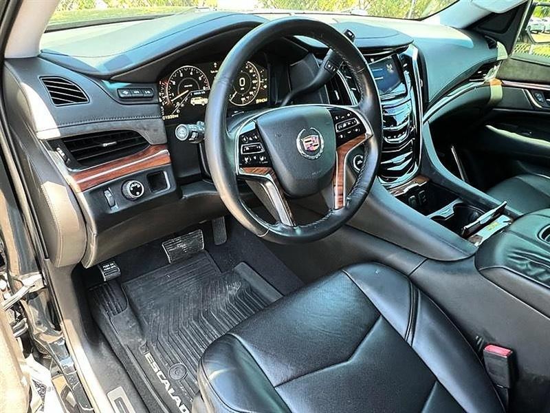 Cadillac Escalade  2015