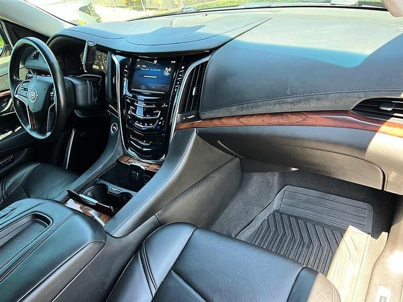 Cadillac Escalade  2015