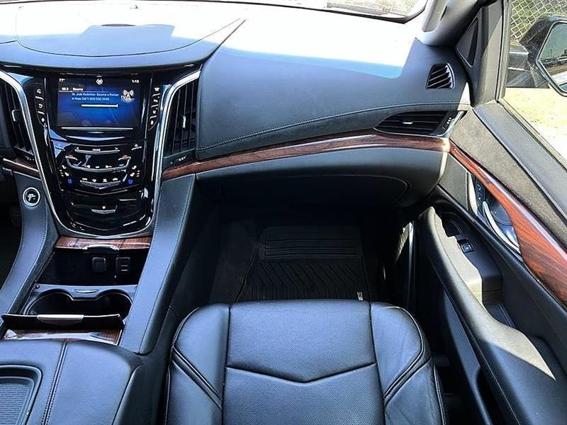 Cadillac Escalade  2015