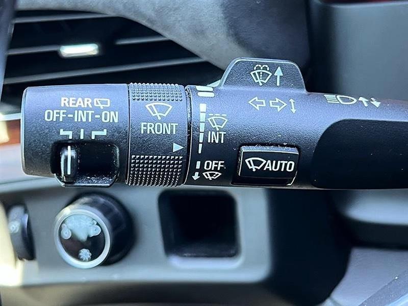 Cadillac Escalade  2015