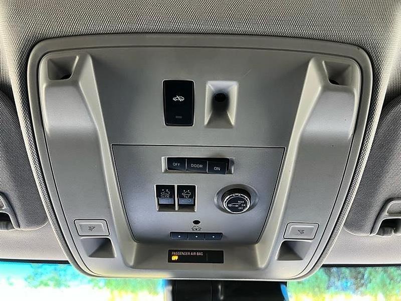 Cadillac Escalade  2015