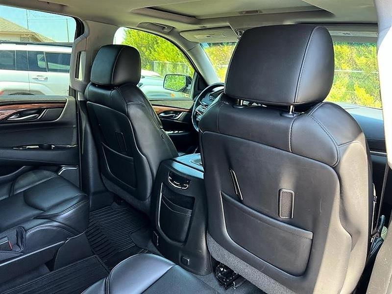 Cadillac Escalade  2015