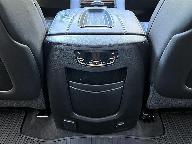 Cadillac Escalade  2015