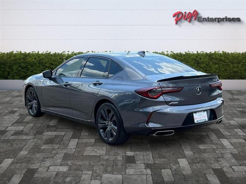 Acura TLX  2023