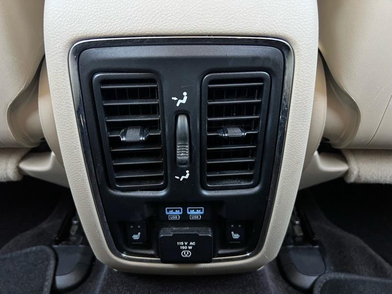 Jeep Grand Cherokee  2016