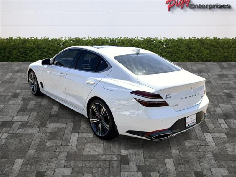 Genesis G70  2024