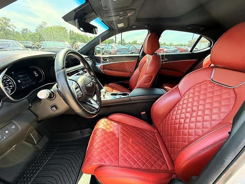 Genesis G70  2024