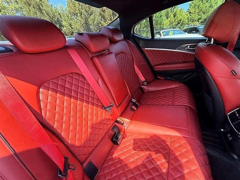 Genesis G70  2024
