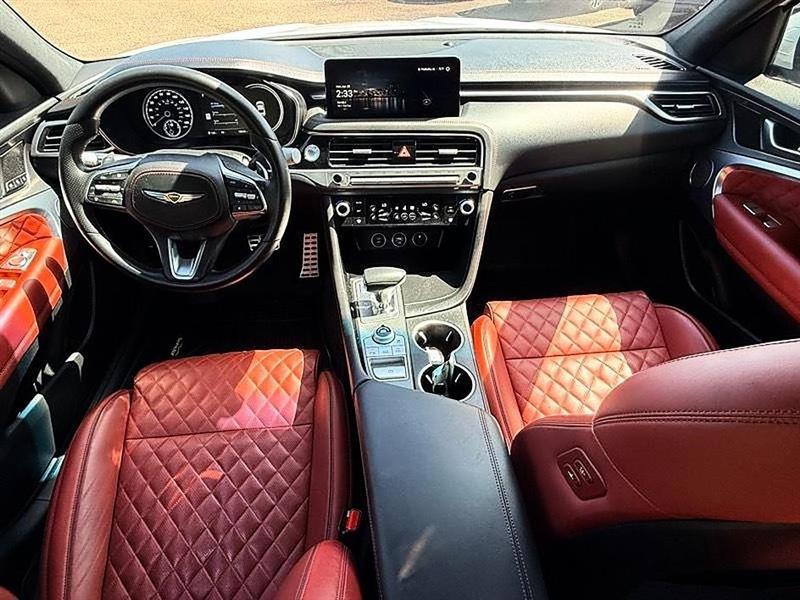 Genesis G70  2024