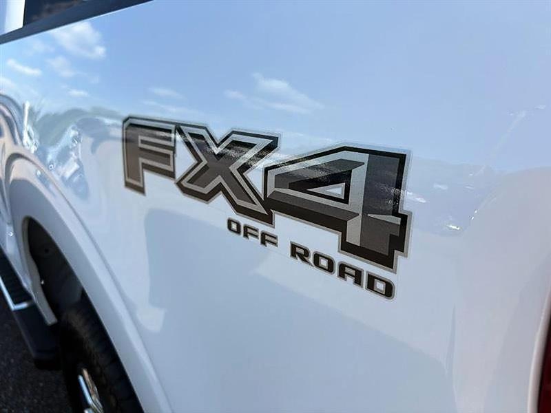 Ford F-150  2025