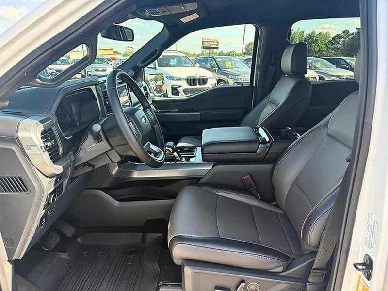 Ford F-150  2025
