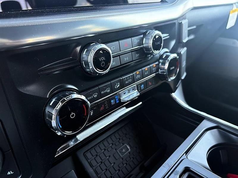 Ford F-150  2025