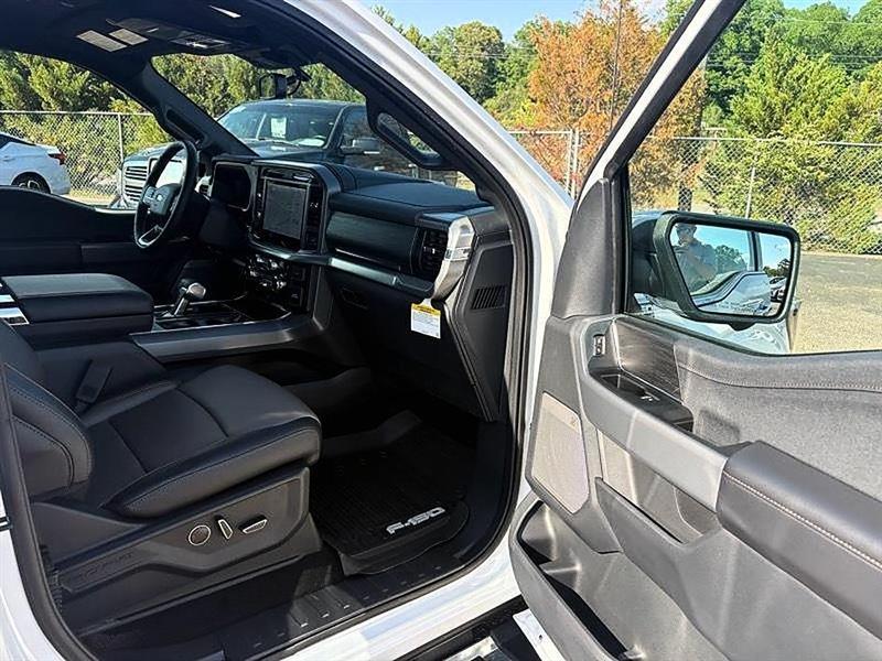 Ford F-150  2025