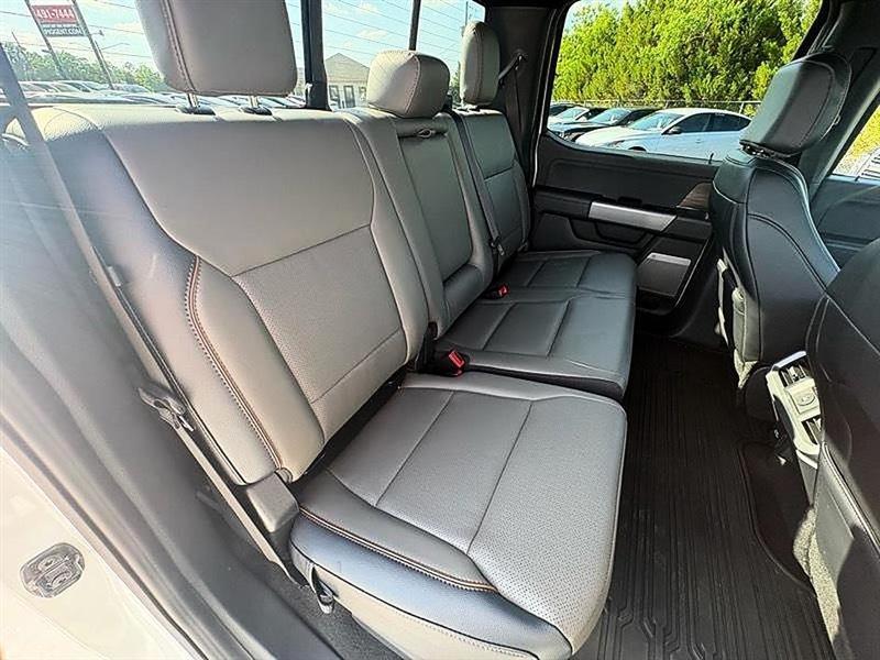 Ford F-150  2025