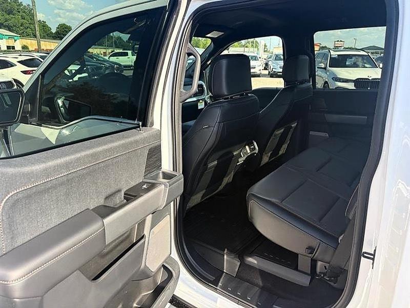 Ford F-150  2025