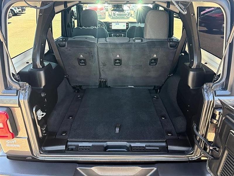 Jeep Wrangler  2024
