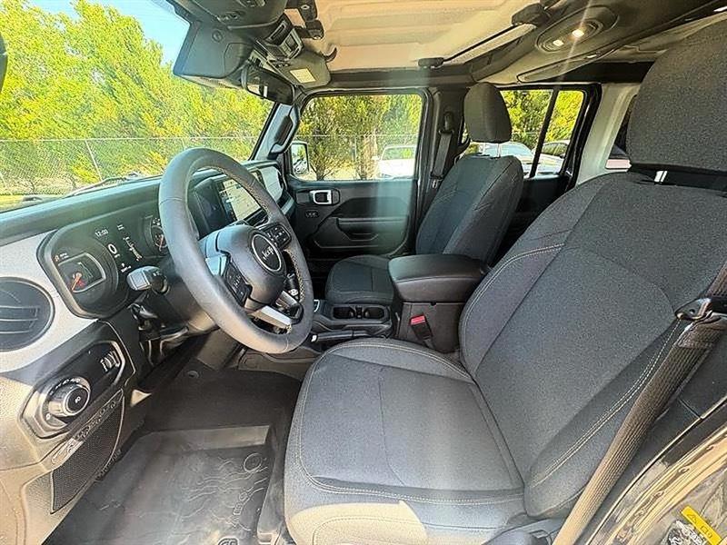 Jeep Wrangler  2024