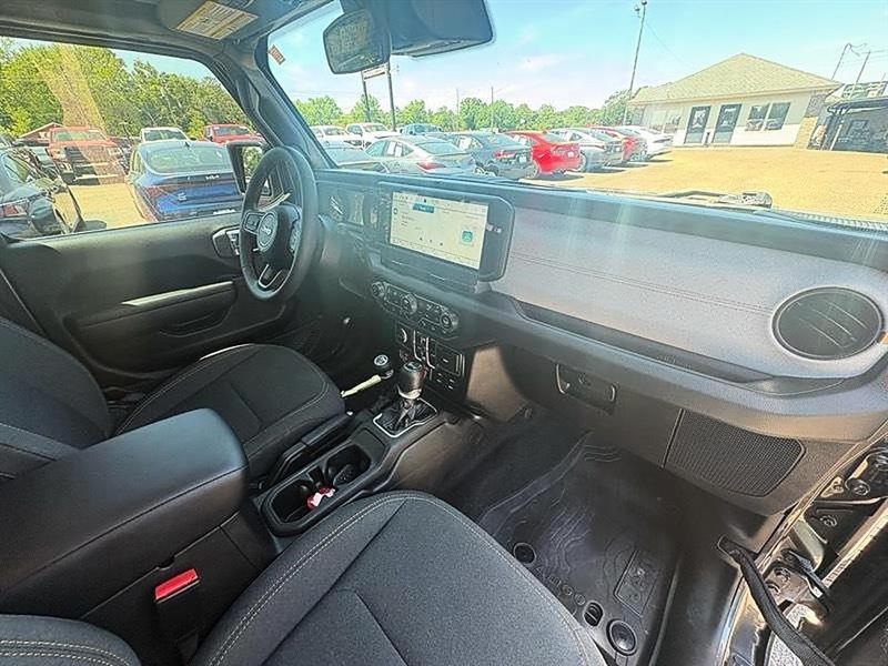 Jeep Wrangler  2024