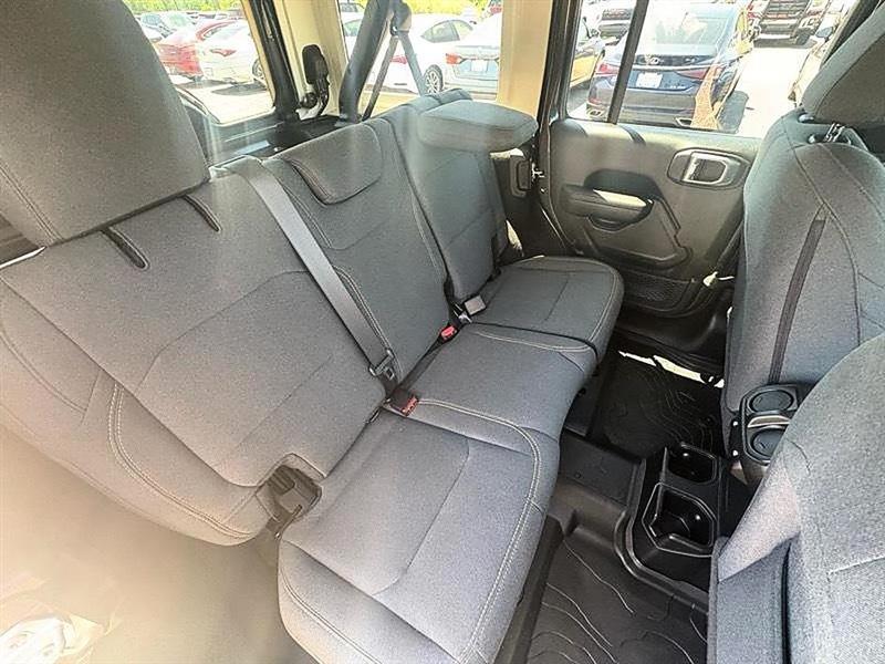 Jeep Wrangler  2024