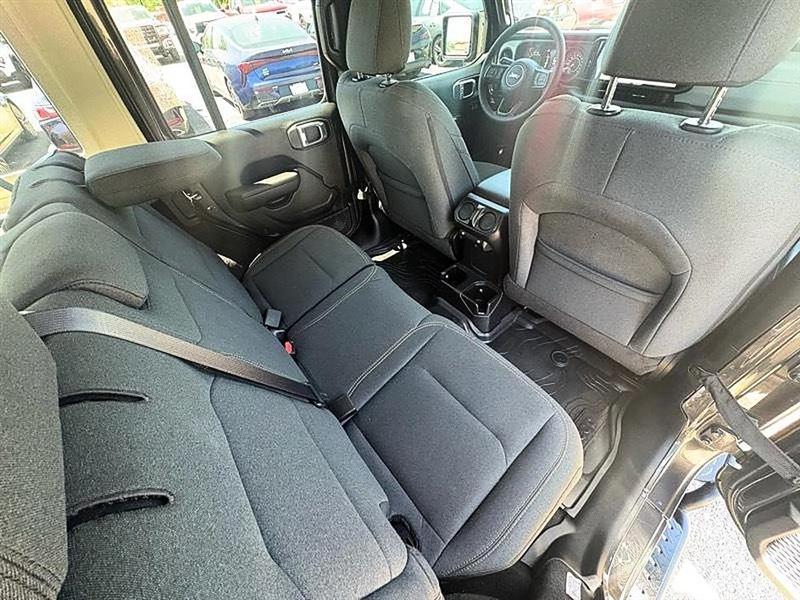Jeep Wrangler  2024
