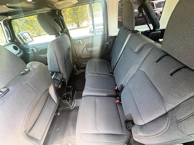 Jeep Wrangler  2024