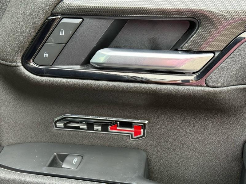 GMC Sierra 1500  2025