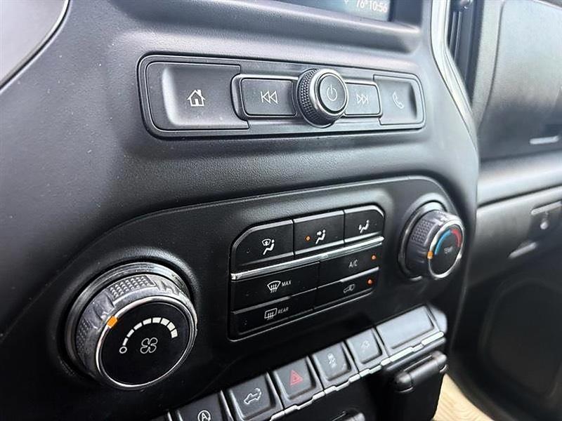 Chevrolet Silverado 1500  2021