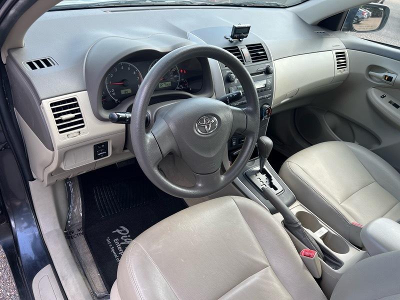 Toyota Corolla LE 2009
