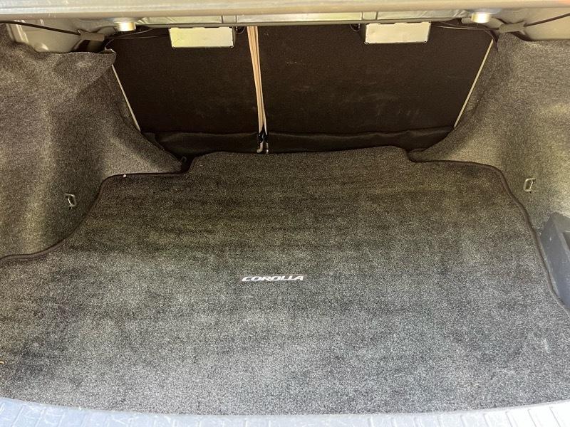 Toyota Corolla LE 2009