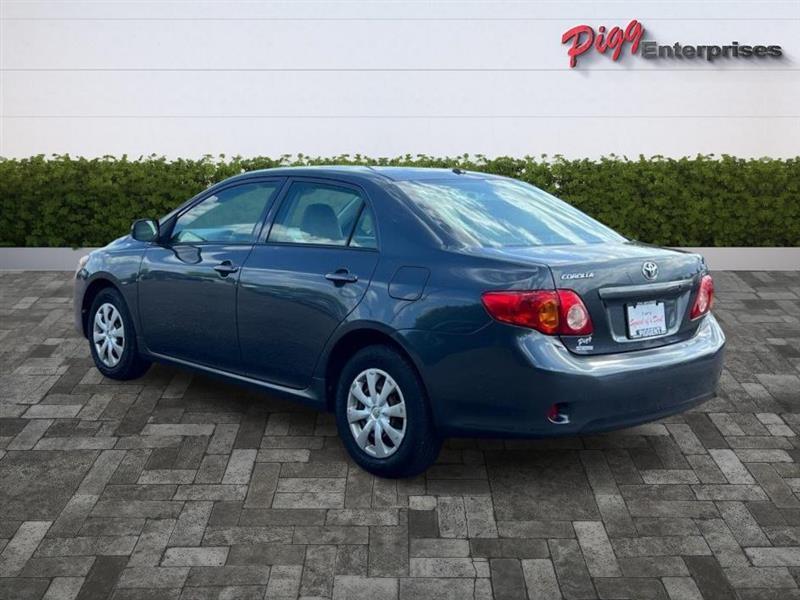 Toyota Corolla LE 2009