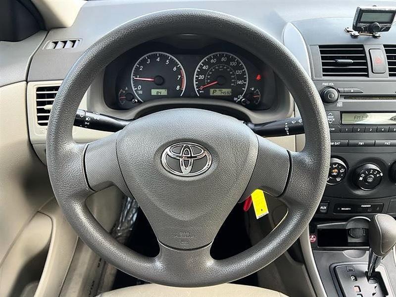 Toyota Corolla LE 2009