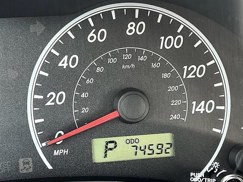 Toyota Corolla LE 2009