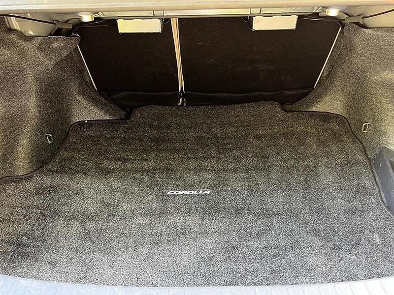 Toyota Corolla LE 2009