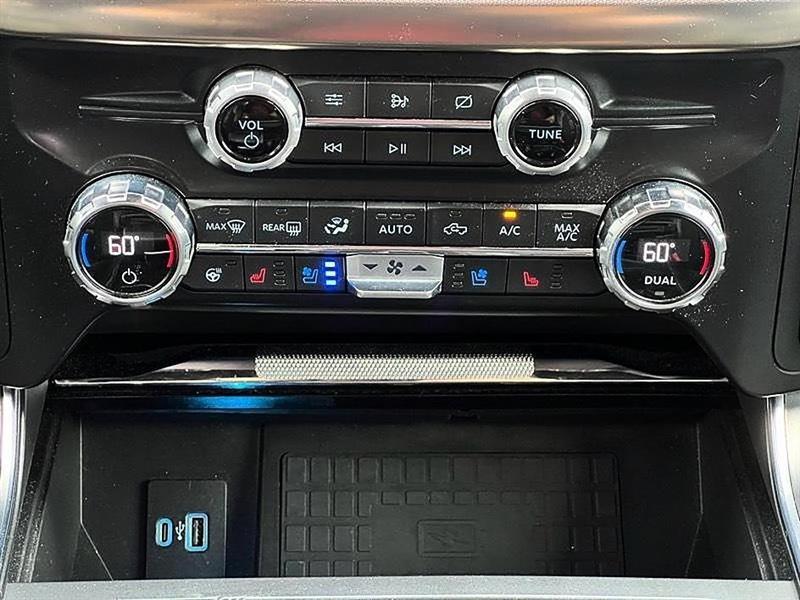 Ford F-150  2021