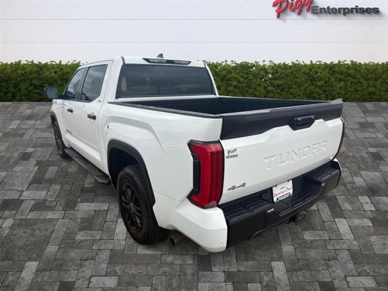 Toyota Tundra  2024