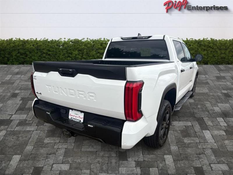 Toyota Tundra  2024