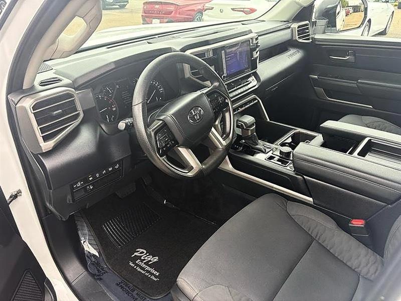 Toyota Tundra  2024