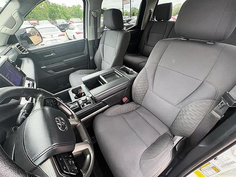 Toyota Tundra  2024