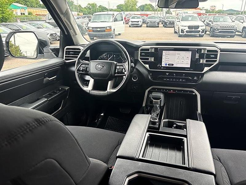 Toyota Tundra  2024