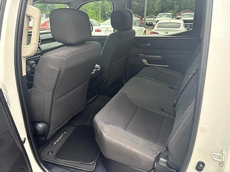 Toyota Tundra  2024