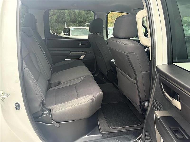 Toyota Tundra  2024