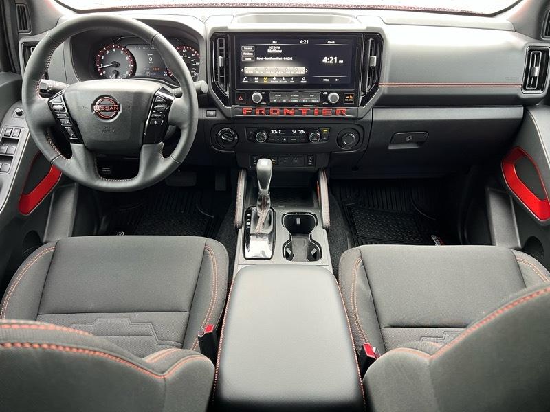 Nissan Frontier  2025