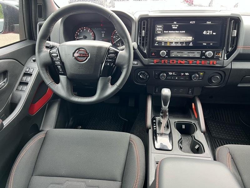 Nissan Frontier  2025