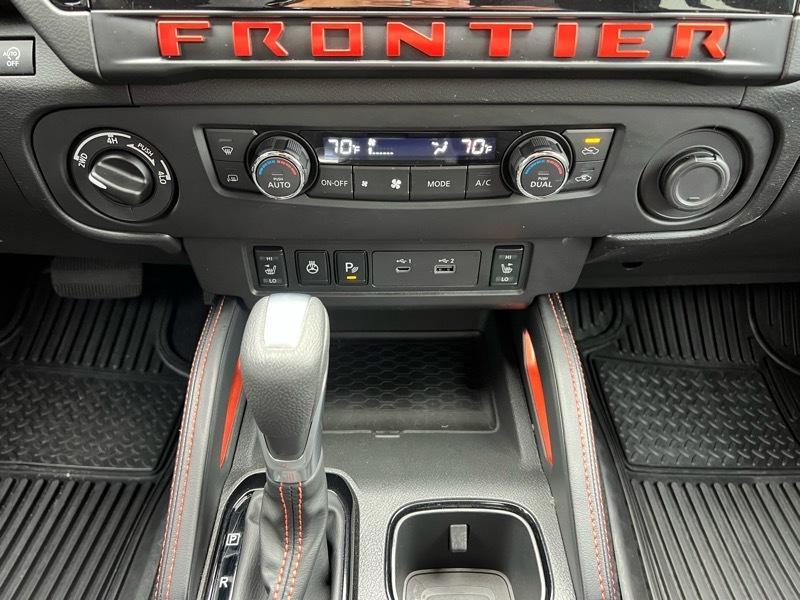 Nissan Frontier  2025