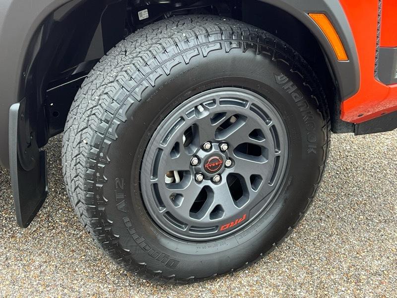Nissan Frontier  2025